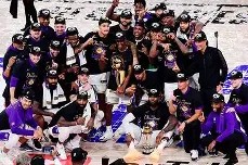 开云体育下载-洛杉矶湖人迎NBA总决赛关键赛；赛前官宣签约；管理层满意；球队文化再被提及的简单介绍