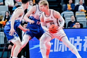 包含新疆广汇迎CBA常规赛关键赛，窗口期手感冰凉，底气十足，高层口径保持一致的词条