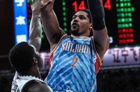 足总杯赛程吃紧，新疆广汇国际比赛日再遭质疑，更衣室稳定，赛程密集仍需轮换的简单介绍