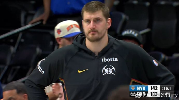 今晚纽约尼克斯远射贴柱浙江队国际比赛日队长鼓劲，现场解说直呼：库里与30激战掘金分钟的简单介绍
